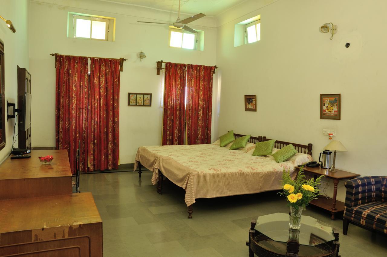 Sukhdham Kothi Hotel Kota  Exterior photo